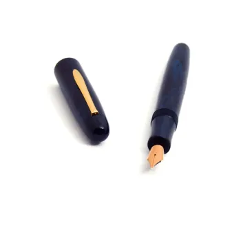 14K gold nib of the Eboya Houju Shinkai Deep Sea Medium