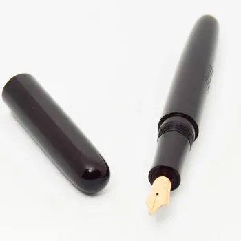 Eboya Houga Kuroi Black Large Fountain Pen opened