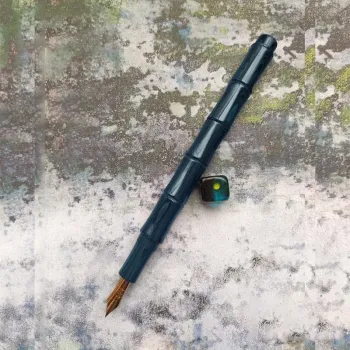 Pluma Estilográfica Eboya Ricchiku Kaze Blue Green Medium