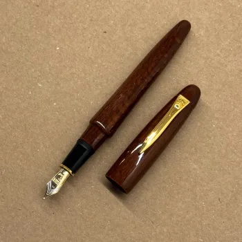 front of Platinum Izumo Mitasanshodo Genroku Shogun Lacewood Fountain Pen open