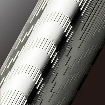 detalle del grabado mecánico de líneas finas del portaminas platinum hayakawa