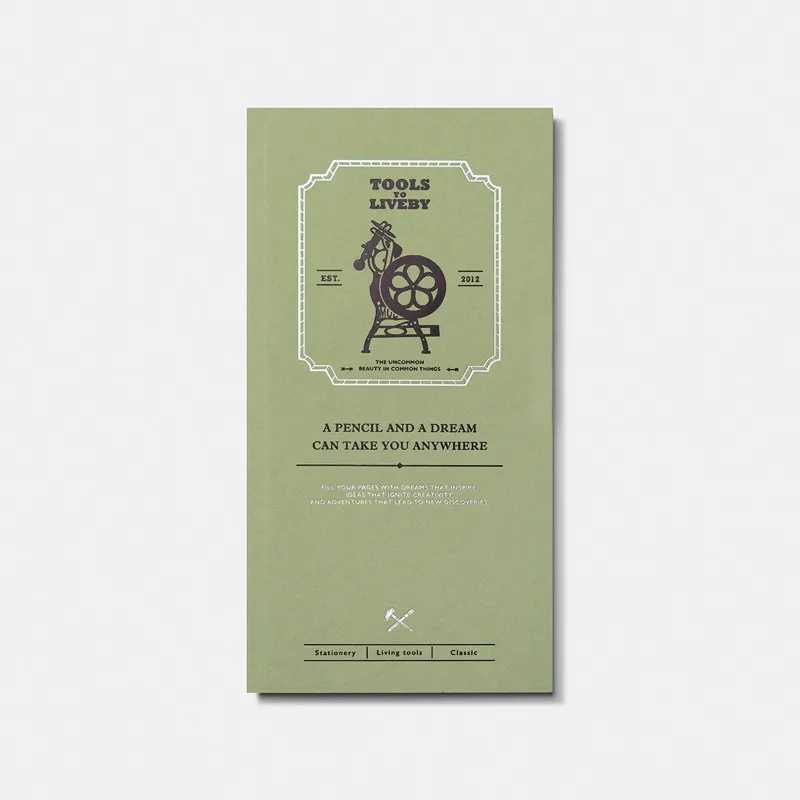 cuaderno tomoe river x tools to liveby con portada letterpress sobre fondo blanco
