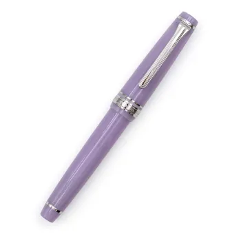 nagasawa onomatope yura yura fountain pen in translucent lavender color on light background