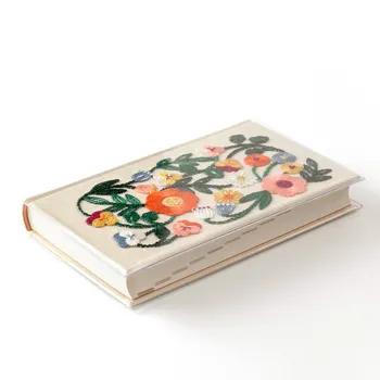 B6 Slim Midori Journal 5 Years Embroidery Flower Beige