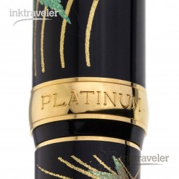 Ring of Platinum Kanazawa gold leaf Changing Autumn Leaves