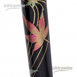 Red detail of Platinum Kanazawa gold leaf Changing Autumn Leaves